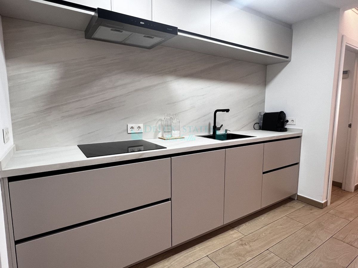 Apartamento en venta en Estepona