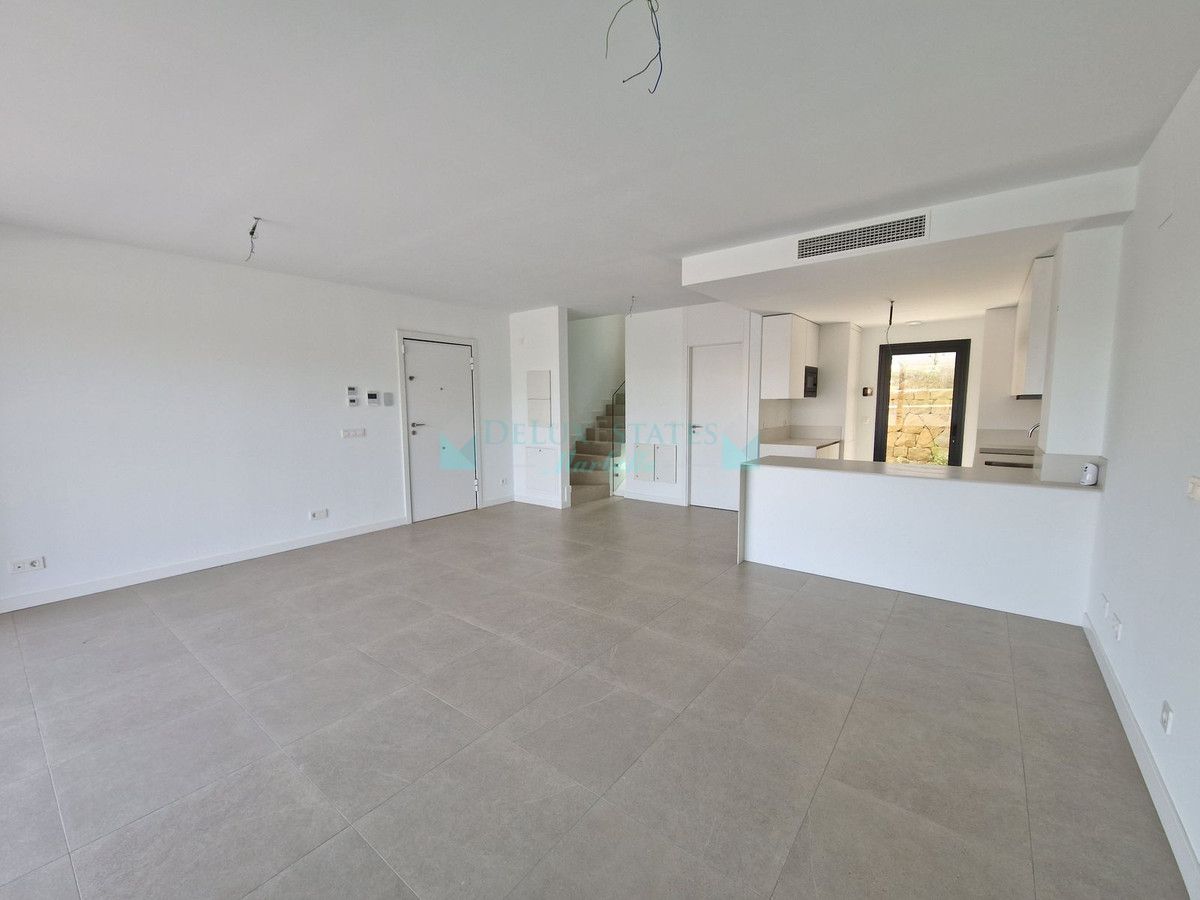 Semi Detached Villa for sale in Atalaya, Estepona