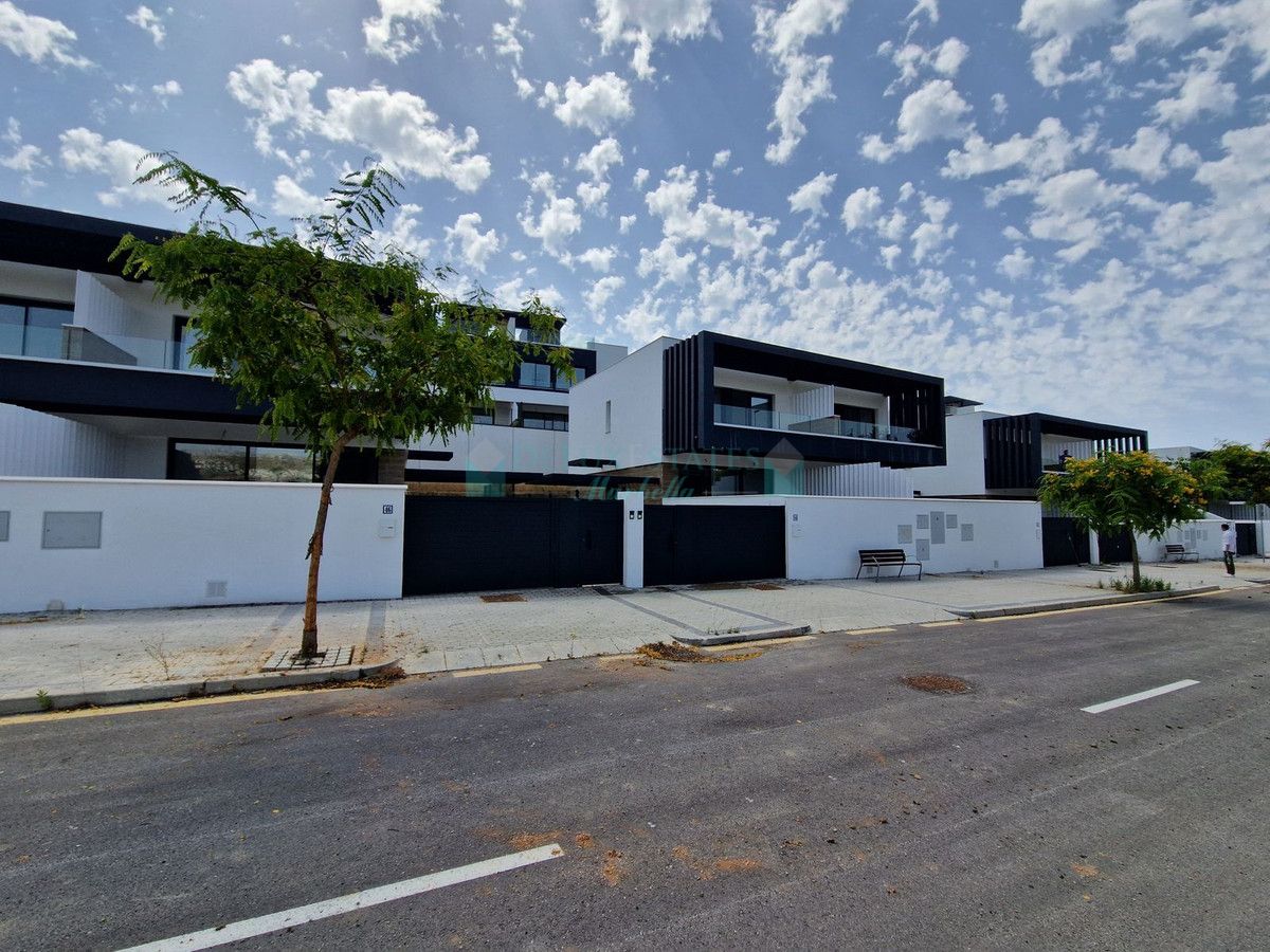 Semi Detached Villa for sale in Atalaya, Estepona