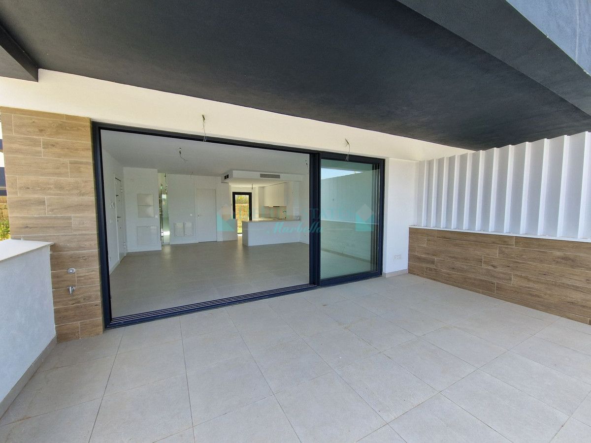 Semi Detached Villa for sale in Atalaya, Estepona