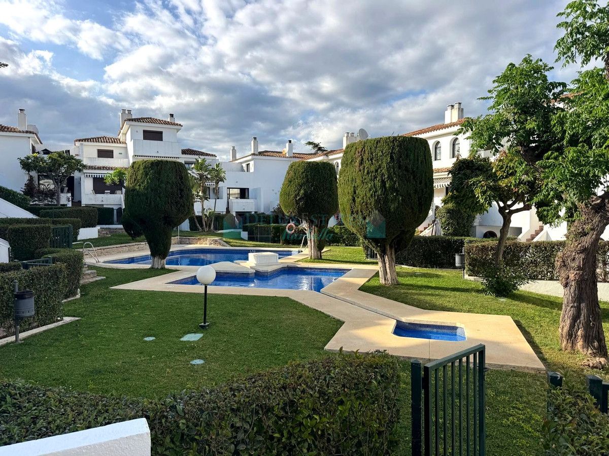 Town House for sale in New Golden Mile, Estepona