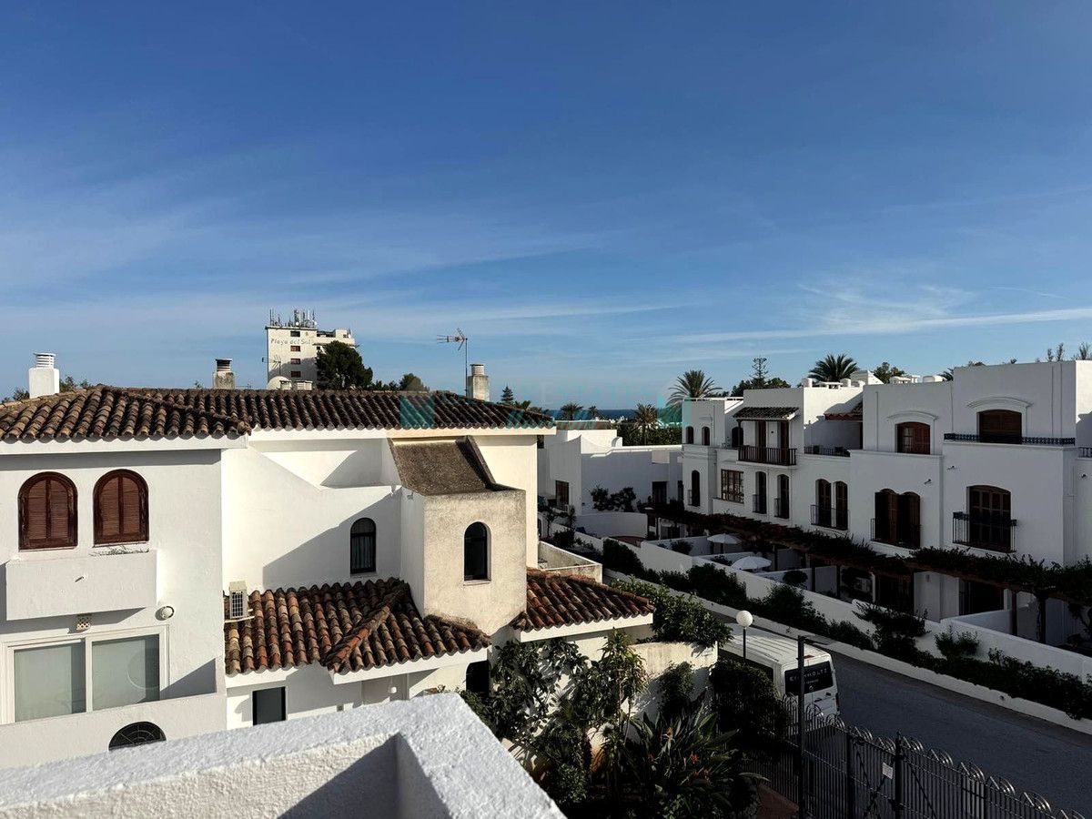 Adosado en venta en New Golden Mile, Estepona
