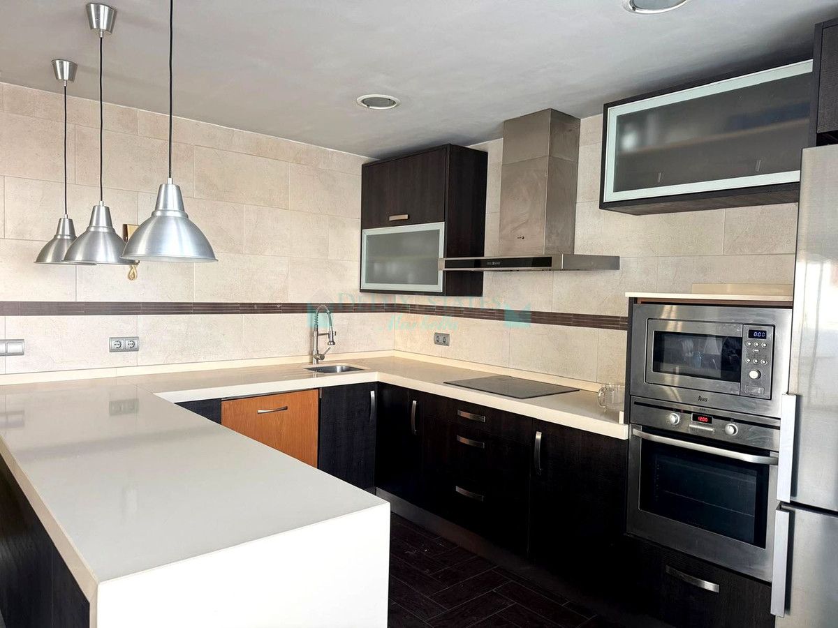 Town House for sale in New Golden Mile, Estepona