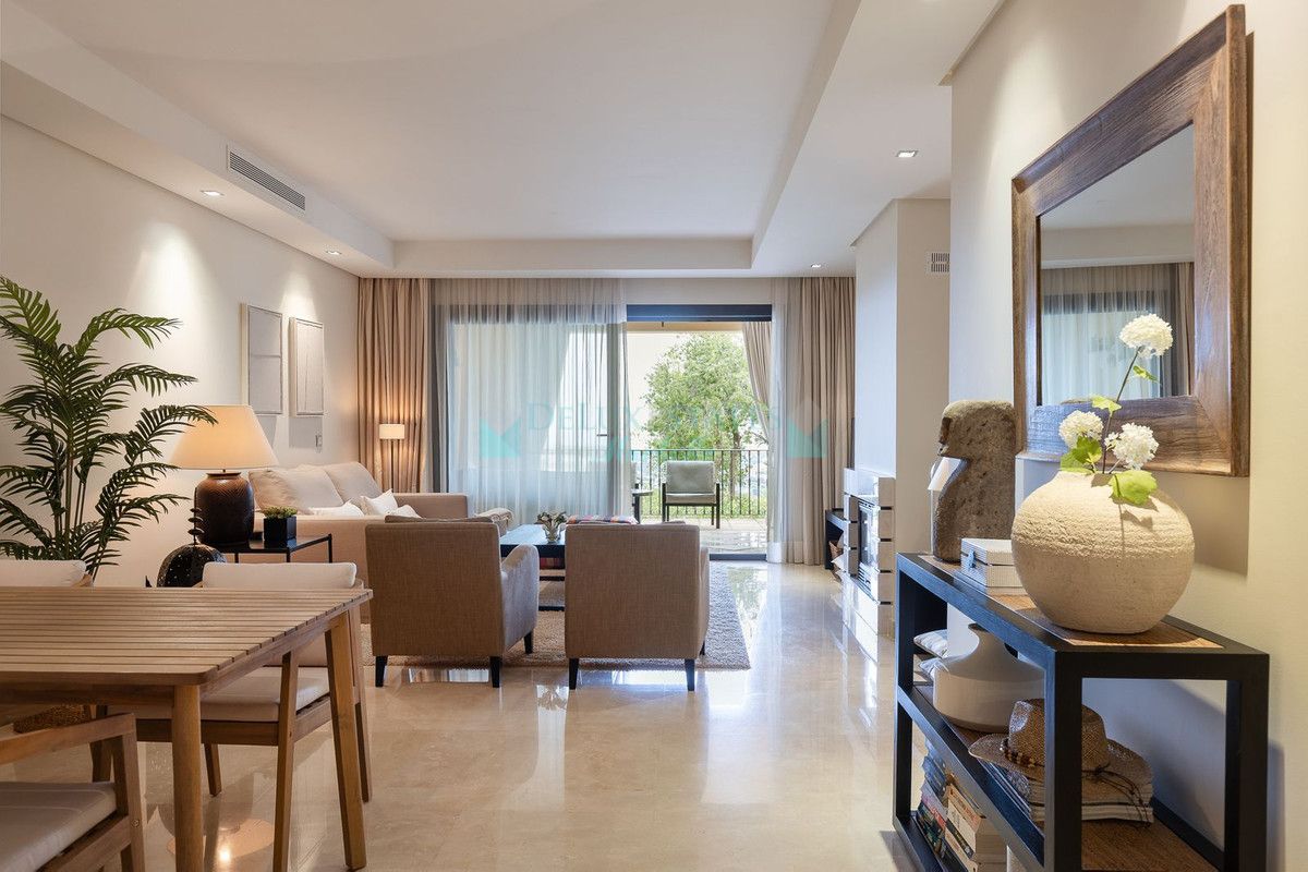 Ground Floor Apartment for sale in Benahavis