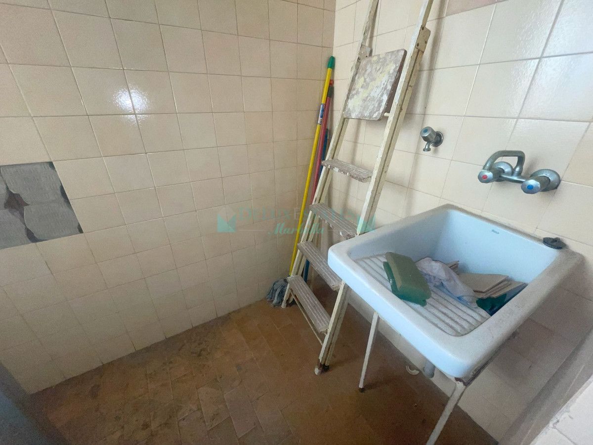 Apartment for sale in Estepona