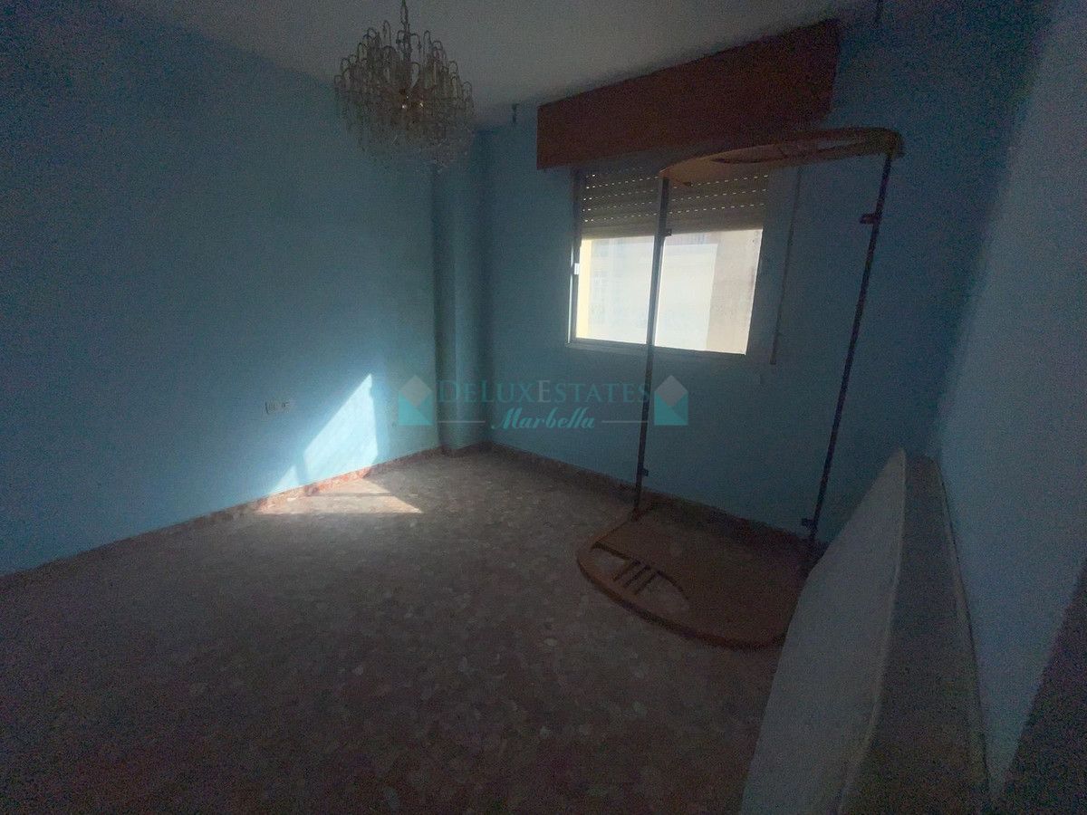 Apartment for sale in Estepona