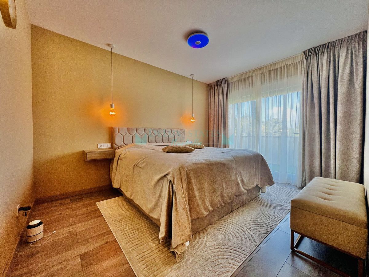 Adosado en venta en Atalaya, Estepona