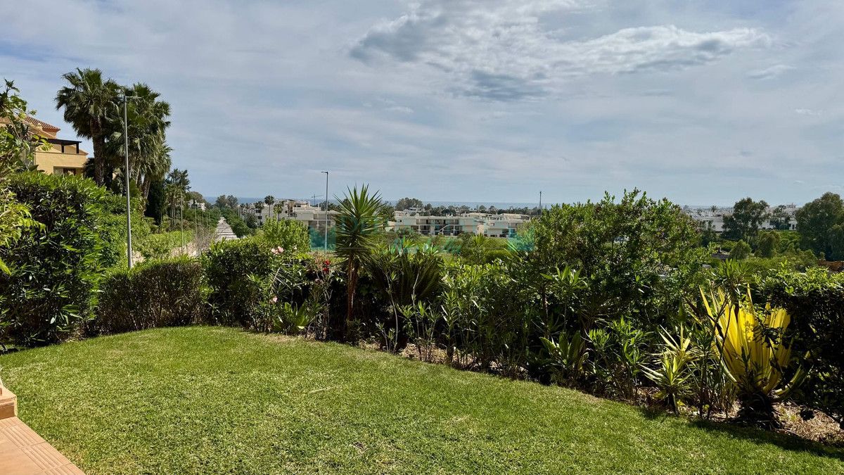 Ground Floor Apartment for sale in Nueva Andalucia