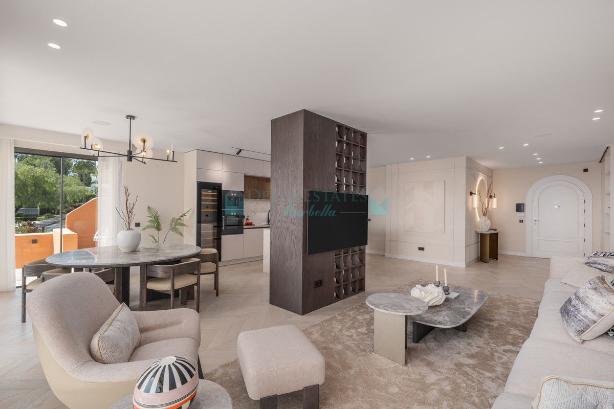 Penthouse for sale in Nueva Andalucia