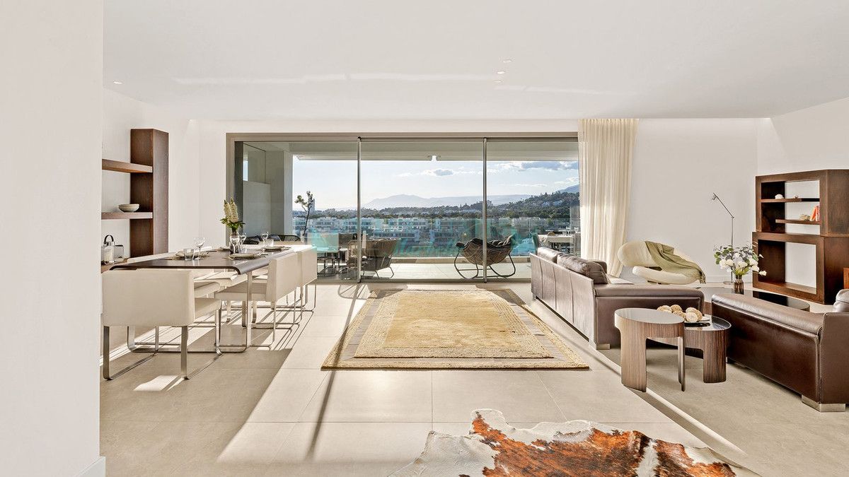 Apartment for sale in Santa Clara, Marbella East