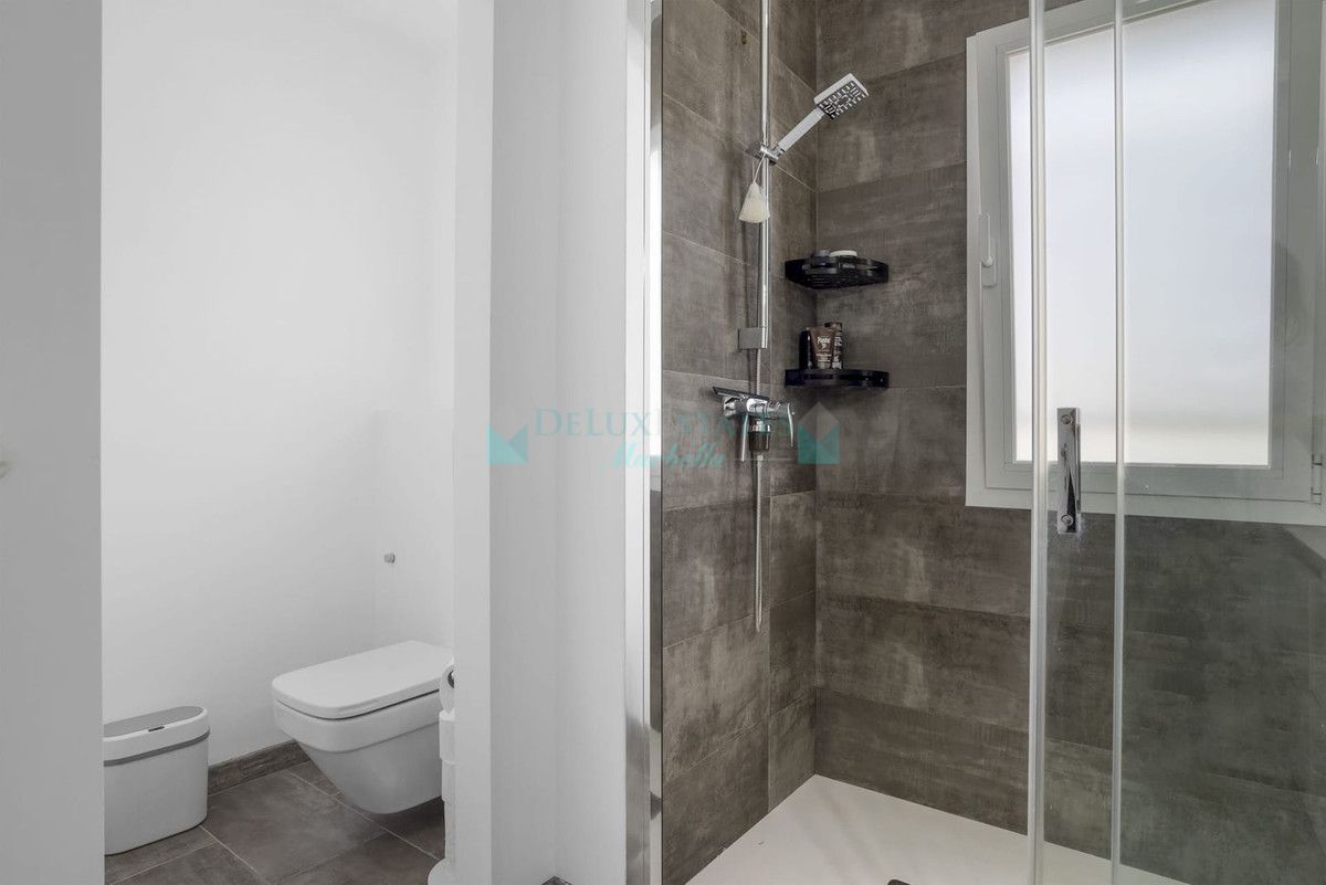 Town House for sale in Estepona