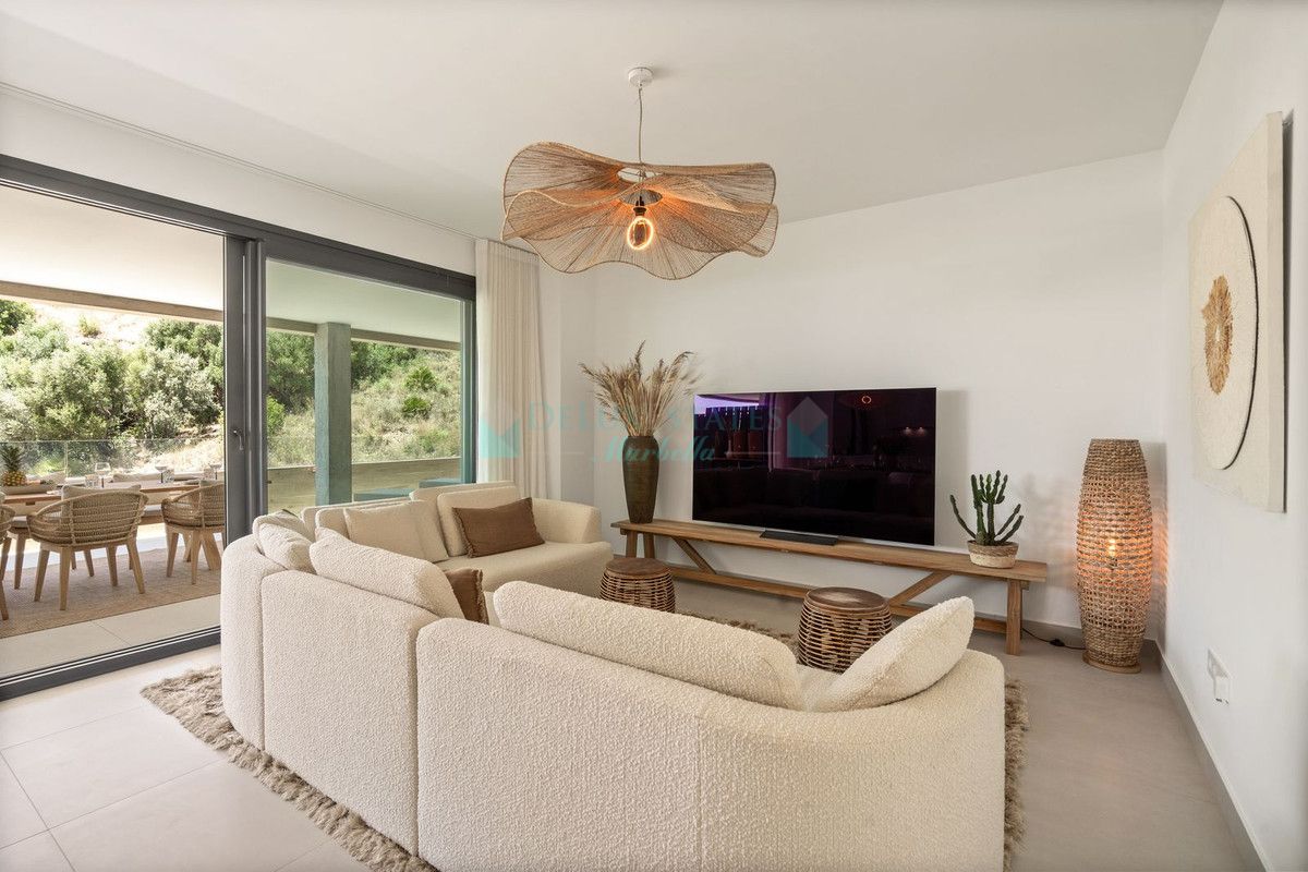 Apartment for rent in Los Altos de los Monteros, Marbella East