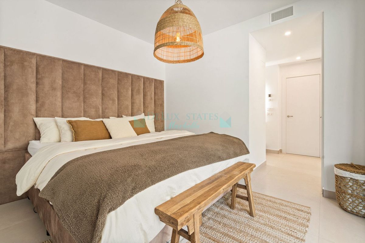 Apartment for rent in Los Altos de los Monteros, Marbella East