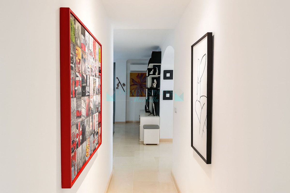 Ground Floor Apartment for sale in New Golden Mile, Estepona