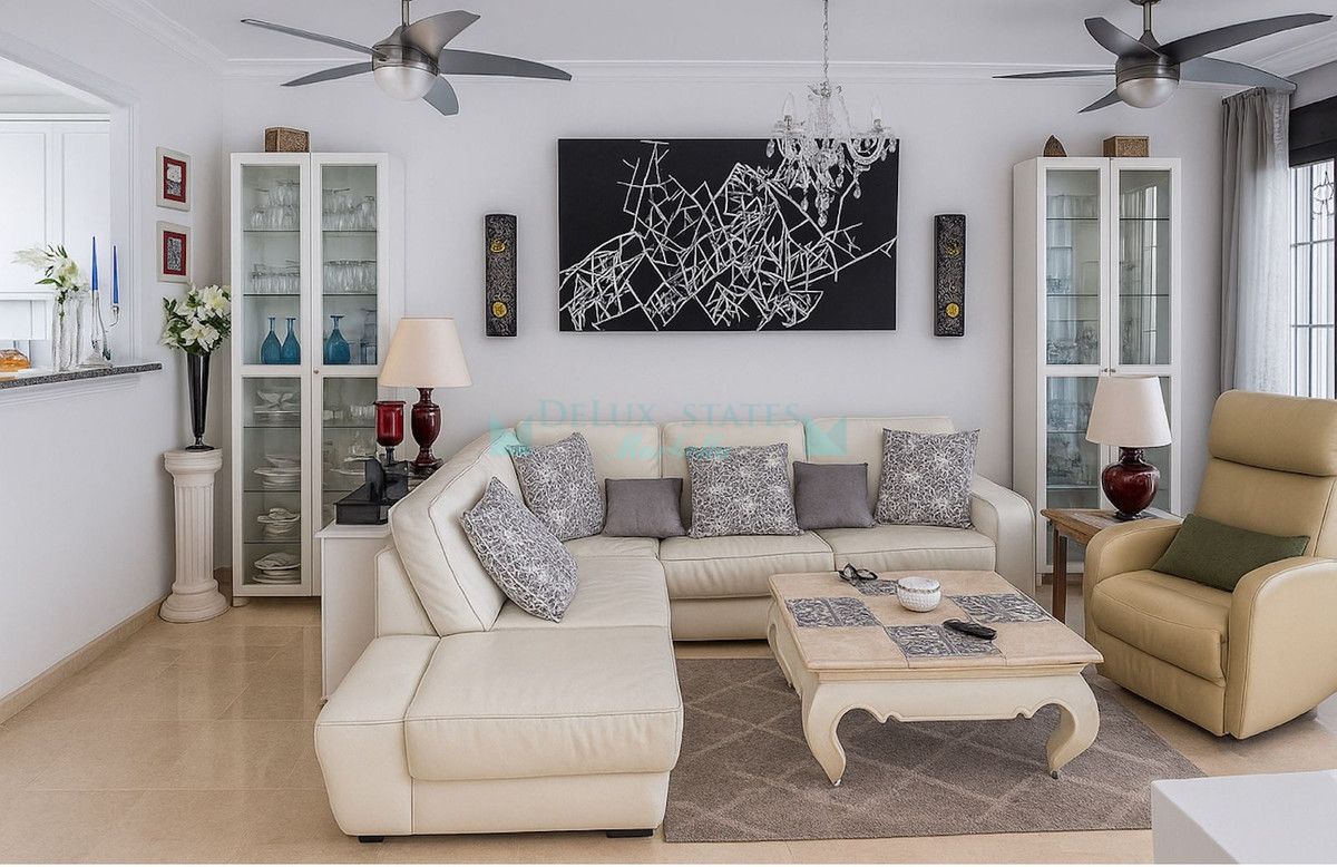 Ground Floor Apartment for sale in New Golden Mile, Estepona