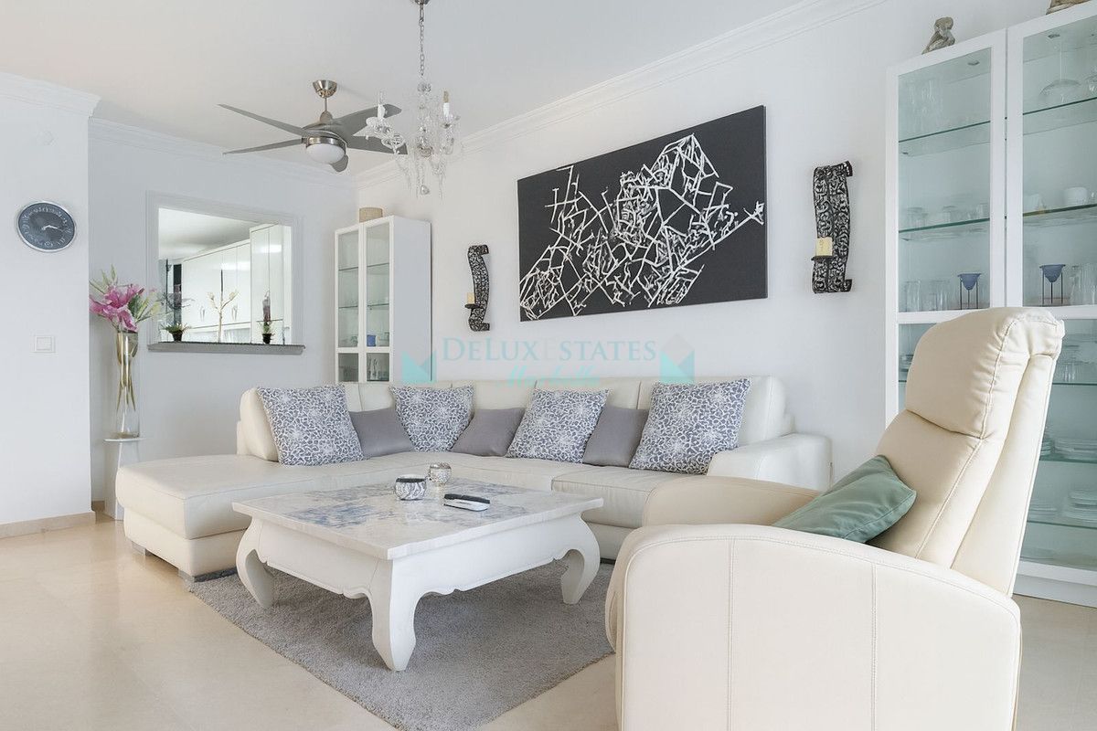 Ground Floor Apartment for sale in New Golden Mile, Estepona