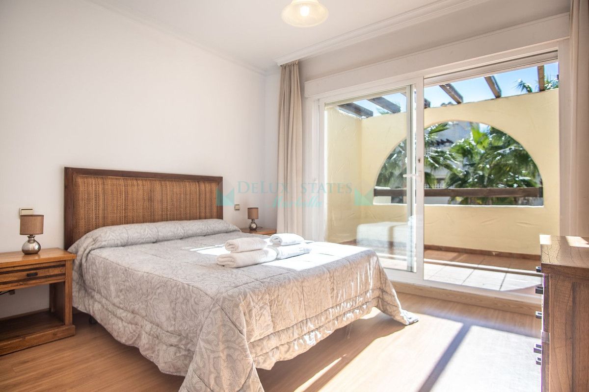 Apartamento en venta en New Golden Mile, Estepona