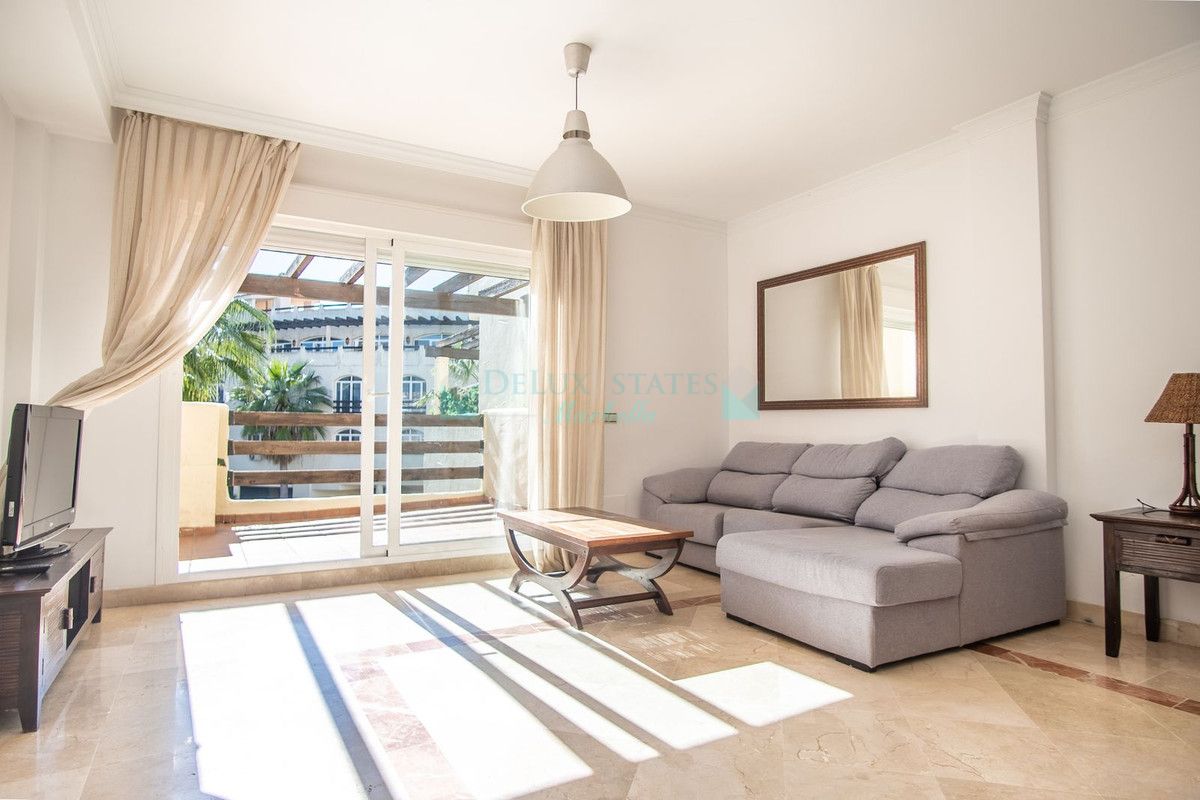 Apartamento en venta en New Golden Mile, Estepona