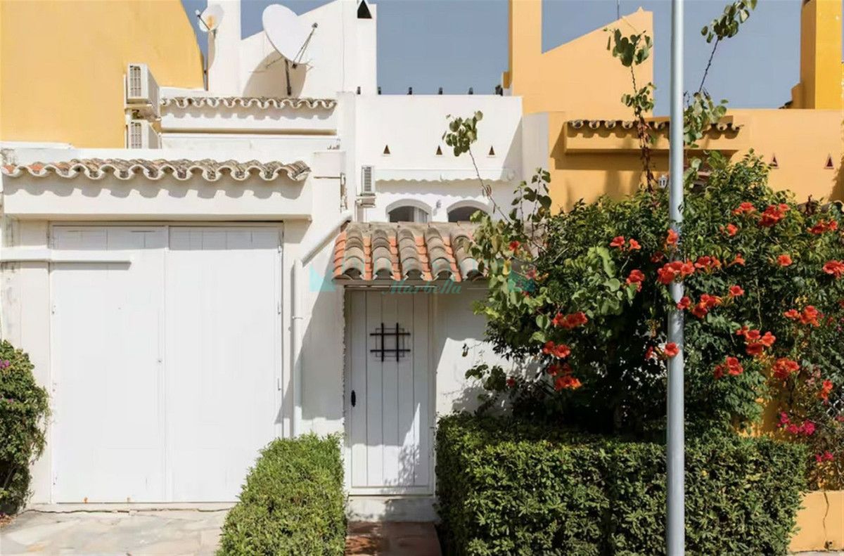 Adosado en venta en Nueva Andalucia
