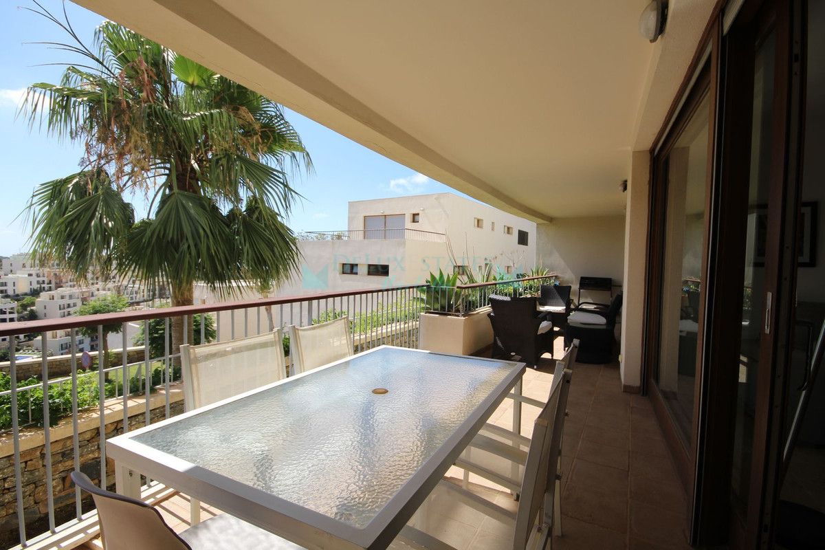 Ground Floor Apartment for sale in Los Monteros, Marbella East