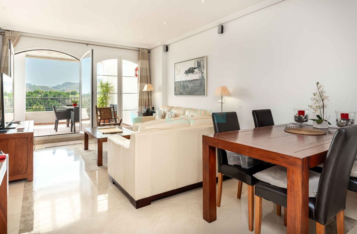 Ático en alquiler en Los Arqueros, Benahavis