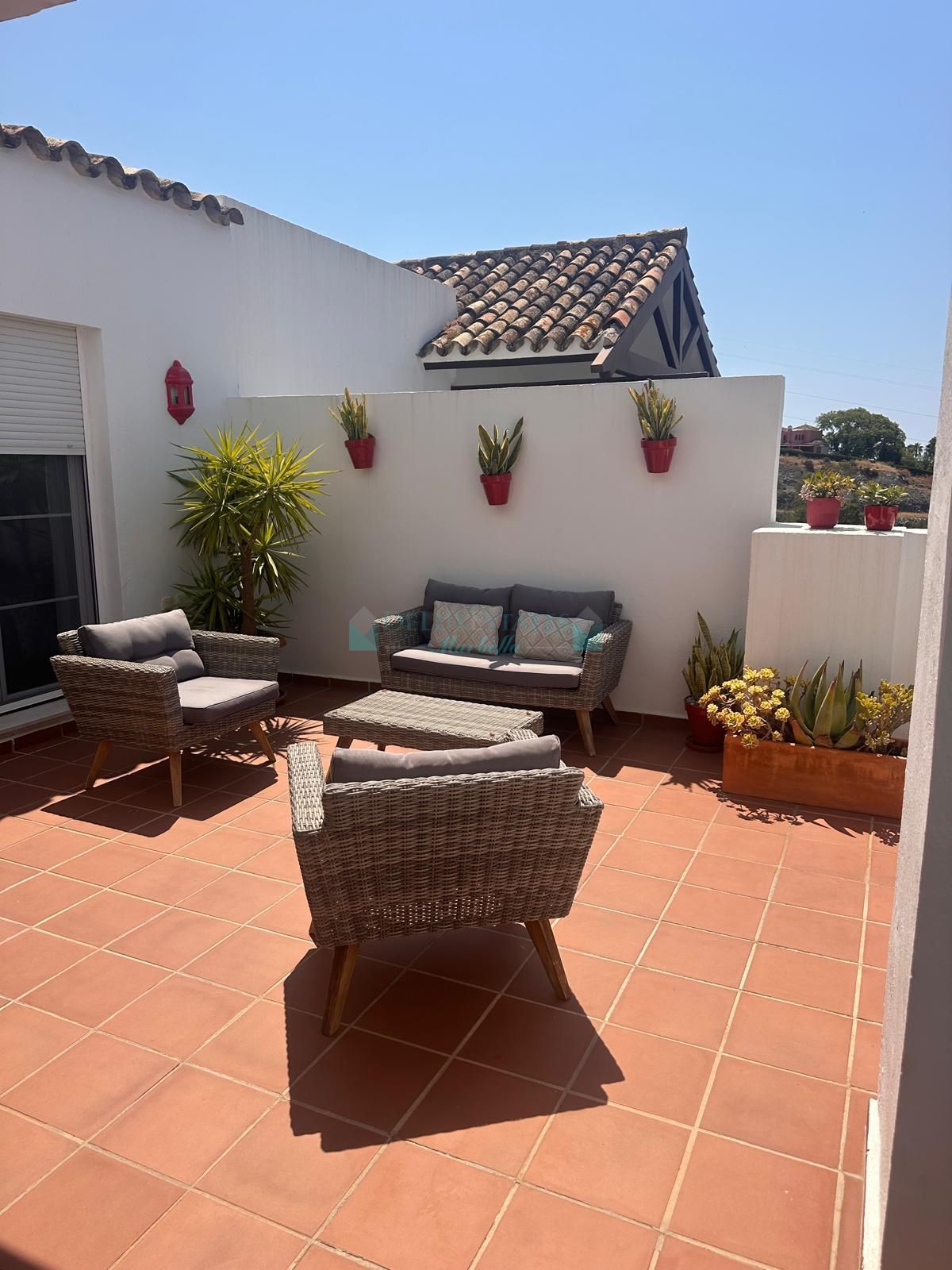 Ático en alquiler en Los Arqueros, Benahavis