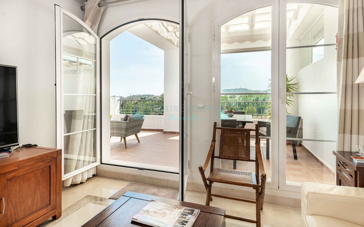 Ático en alquiler en Los Arqueros, Benahavis