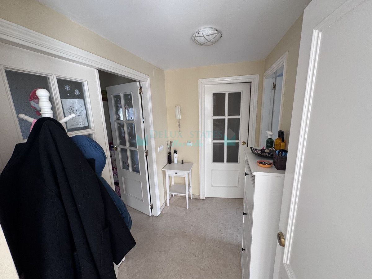 Apartment for sale in Estepona