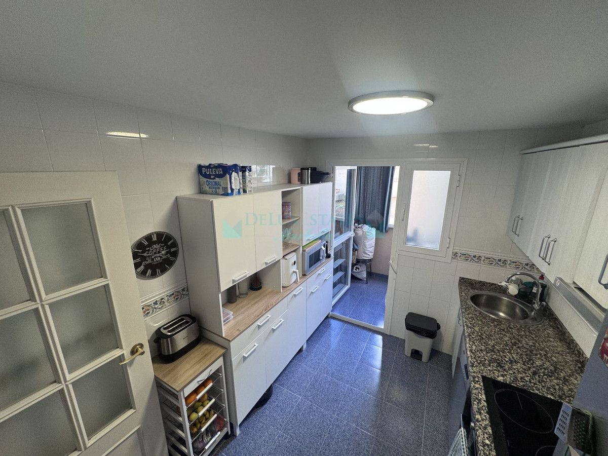 Apartment for sale in Estepona