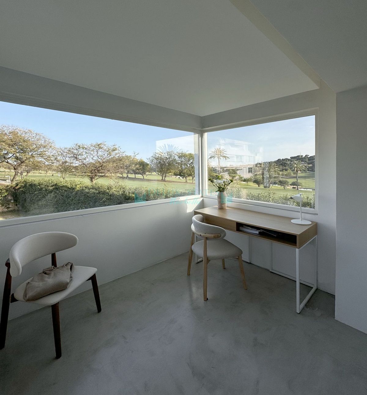 Town House for sale in Nueva Andalucia