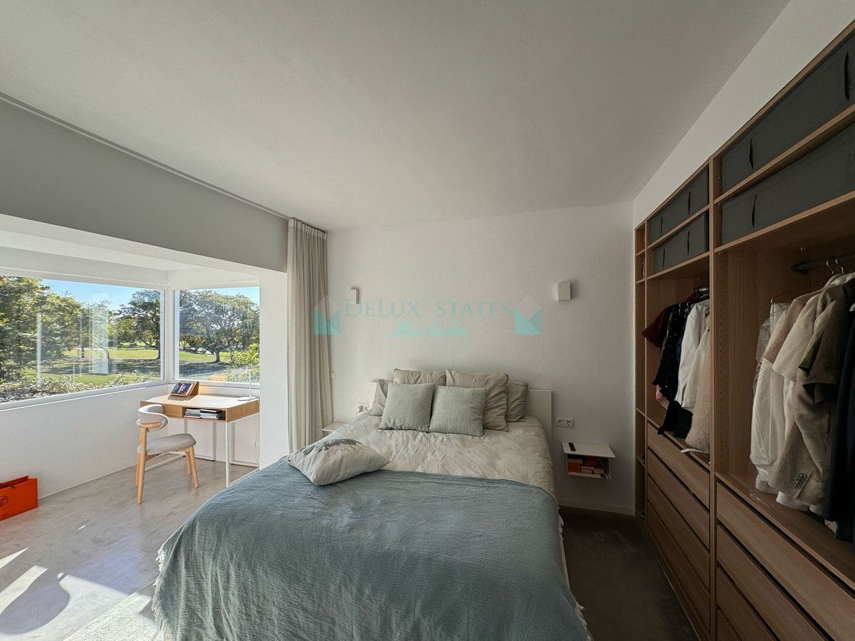 Town House for sale in Nueva Andalucia