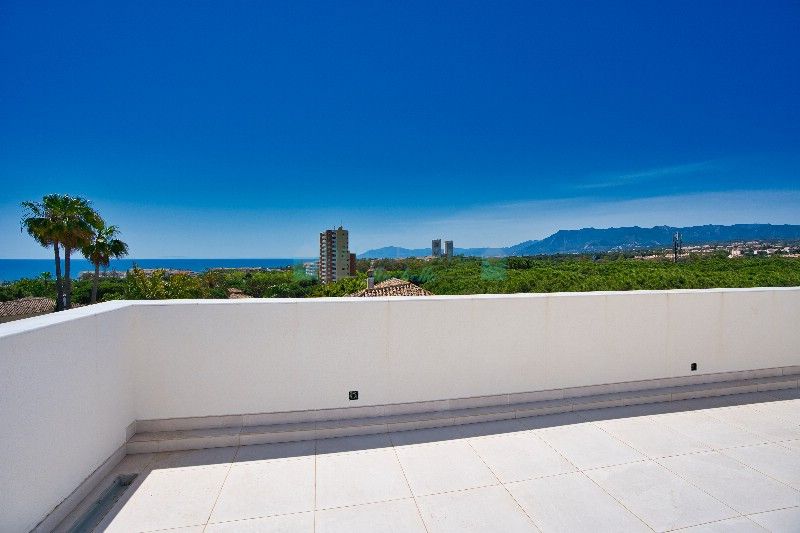 Villa for sale in Marbesa, Marbella East