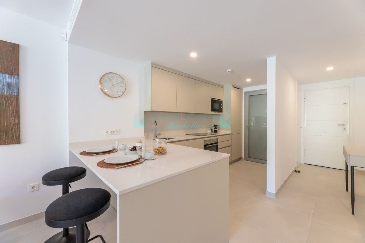 Ground Floor Apartment for sale in Elviria, Marbella East