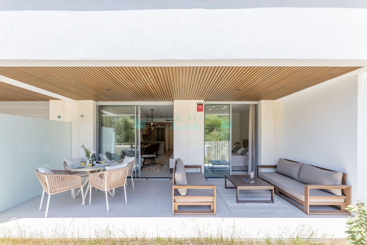 Ground Floor Apartment for sale in Elviria, Marbella East