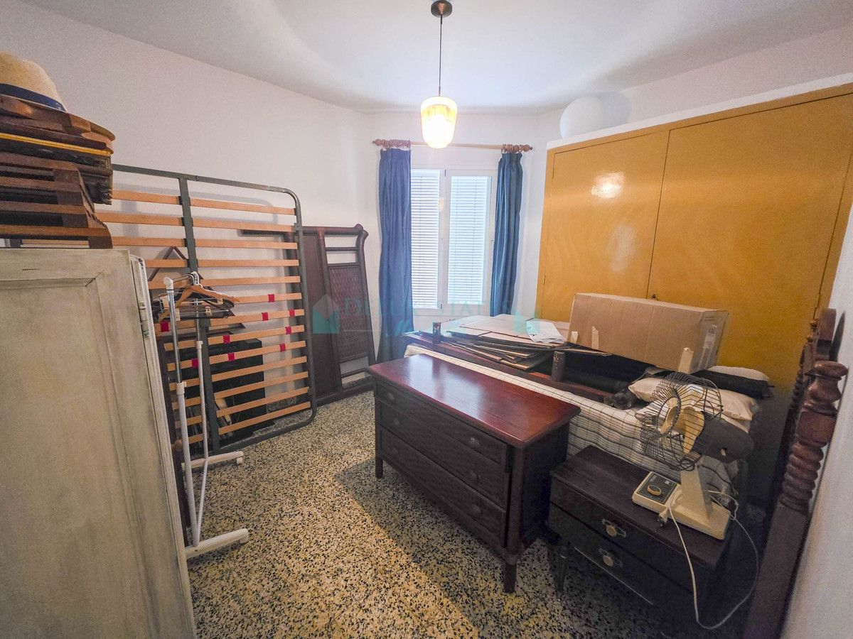 Town House for sale in Estepona