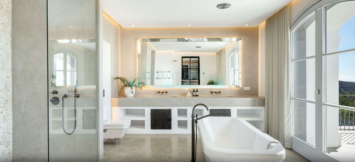 Villa for sale in Marbella