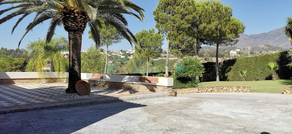Villa en venta en Estepona