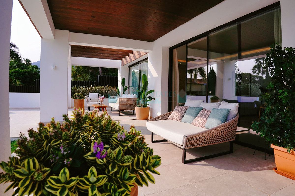 Villa for sale in Marbella Golden Mile