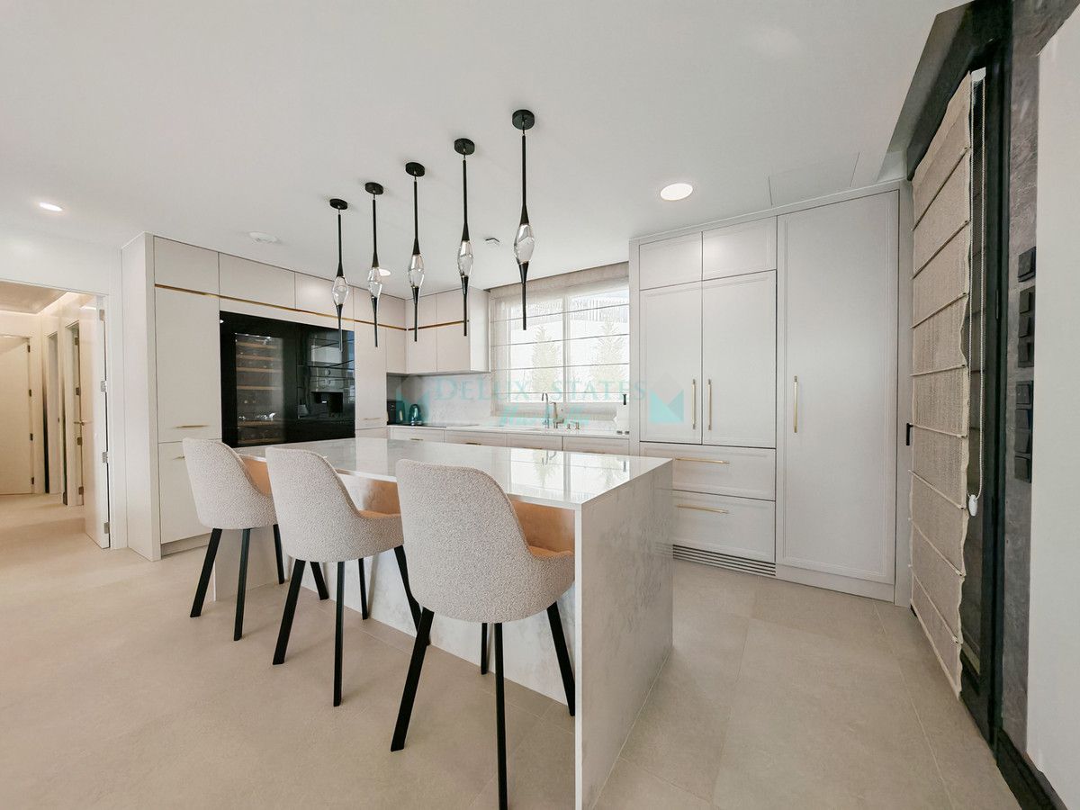 Penthouse for sale in Marbella