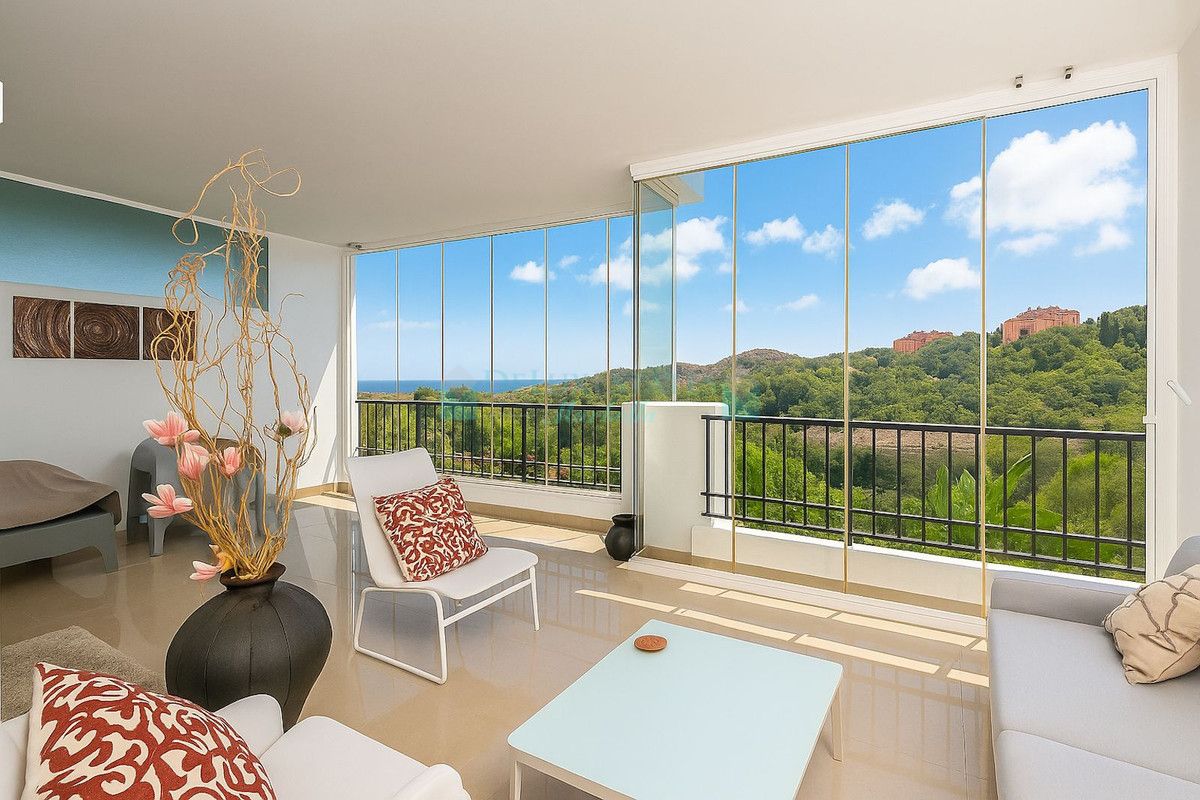 Apartment for sale in Elviria, Marbella East