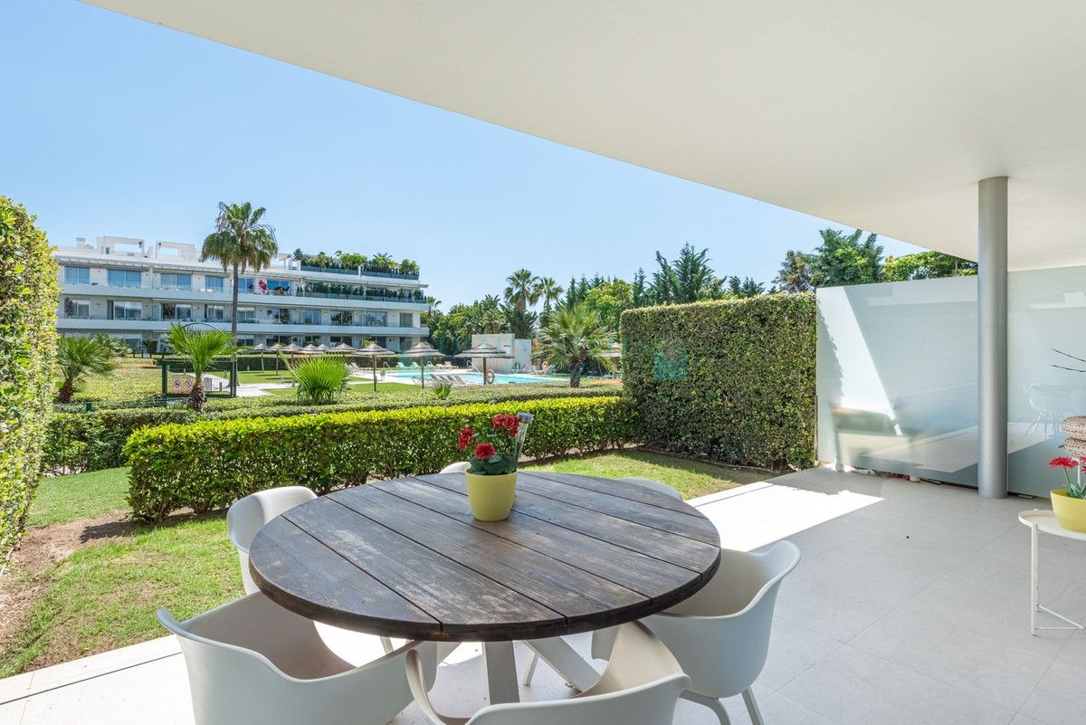 Apartamento Planta Baja en venta en Bel Air, Estepona