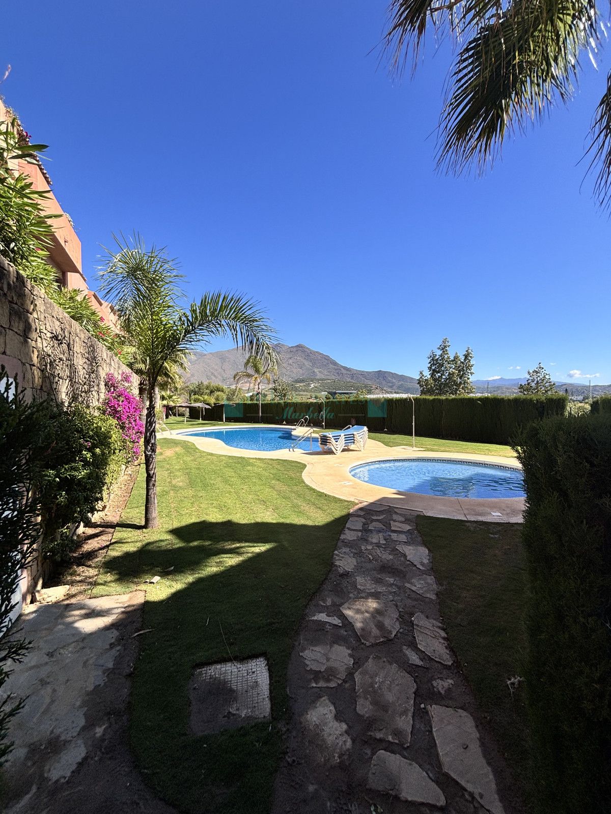 Town House for sale in Estepona