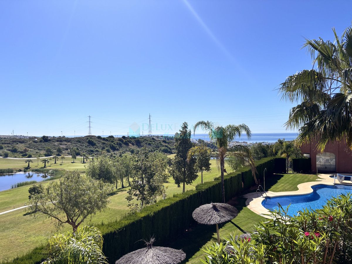 Town House for sale in Estepona