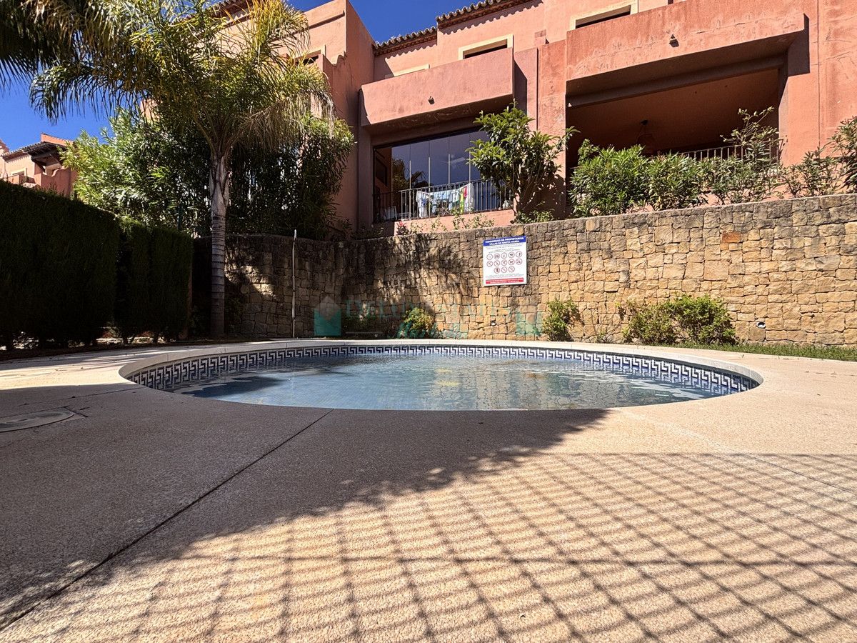 Town House for sale in Estepona