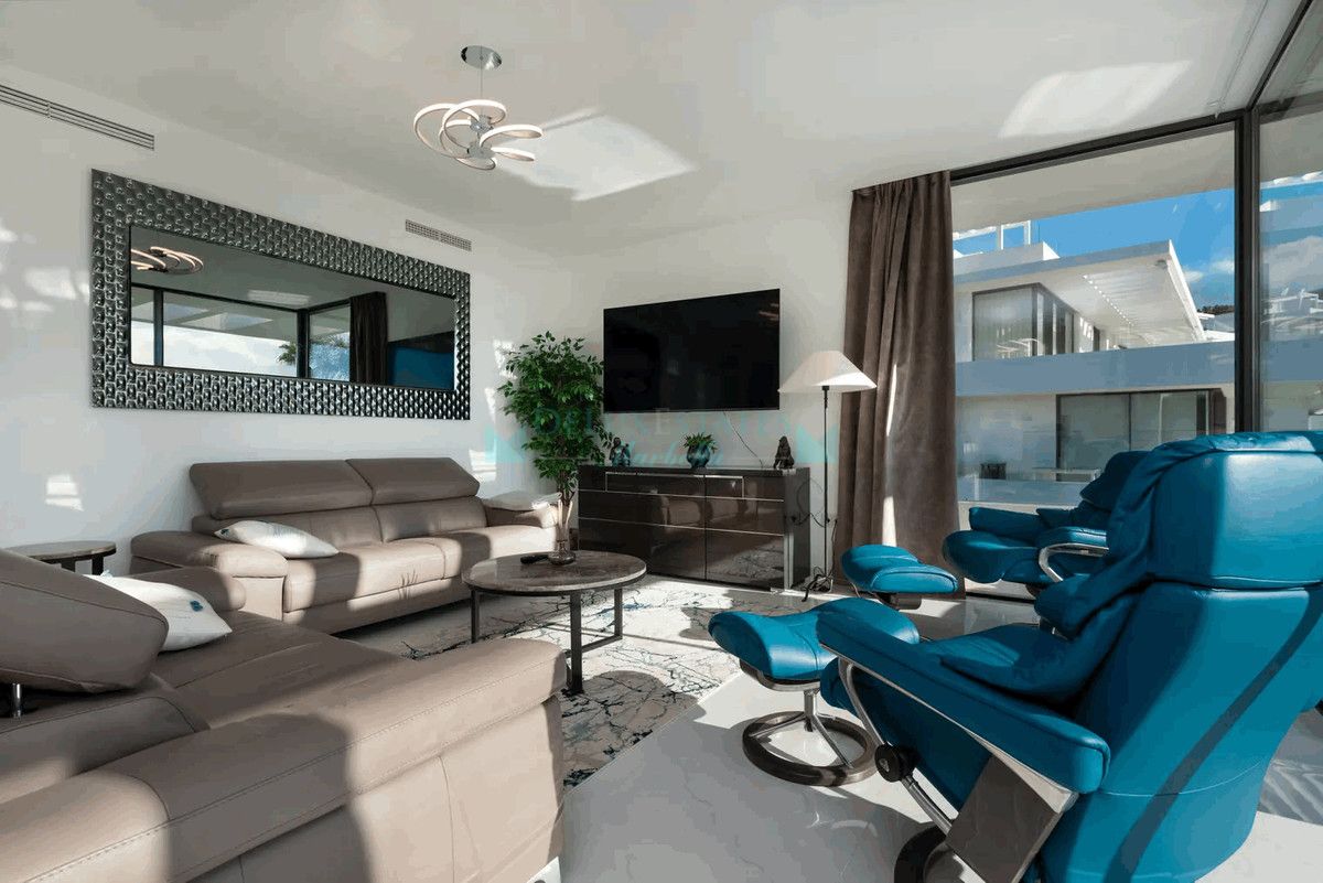 Penthouse for sale in Estepona