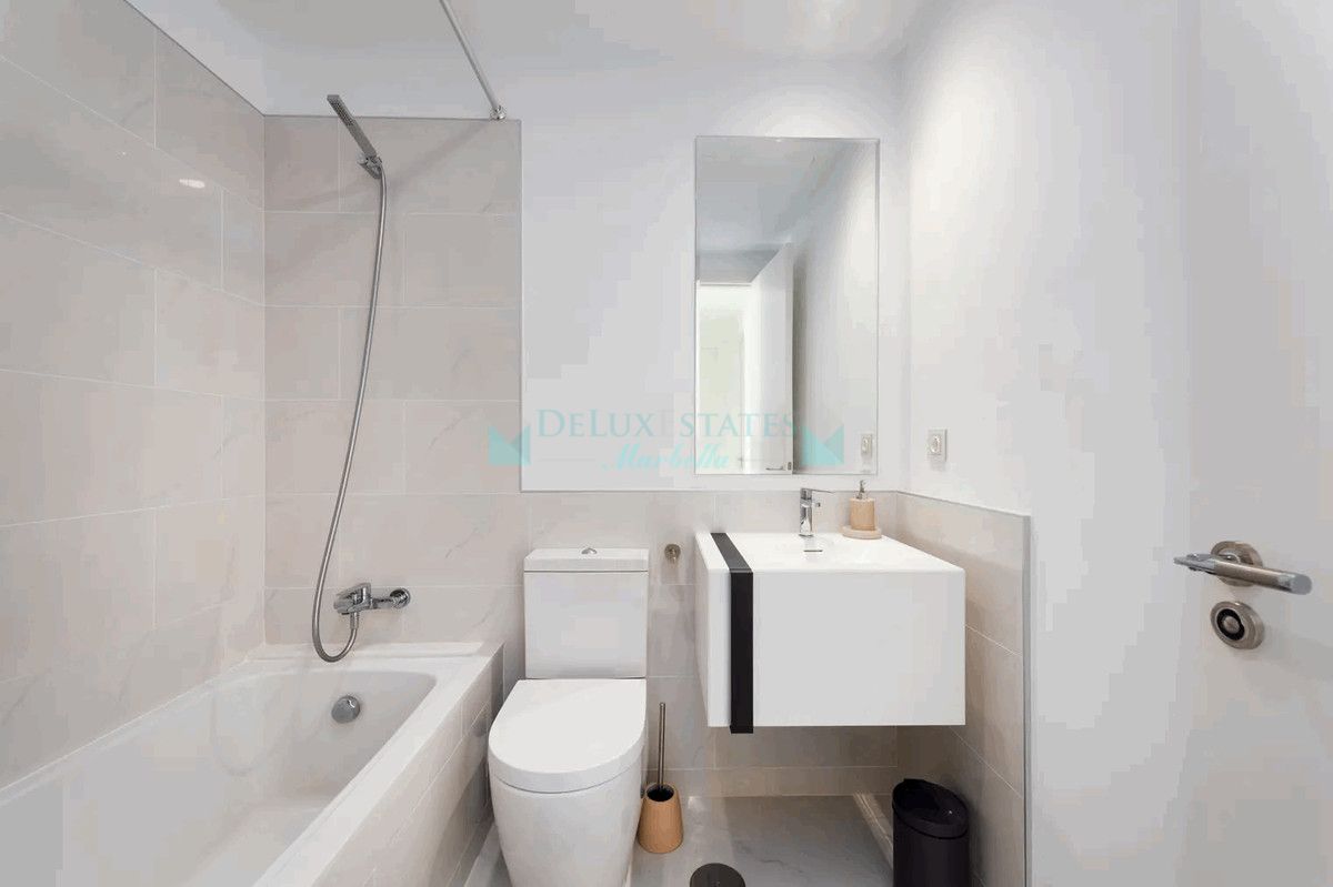 Penthouse for sale in Estepona