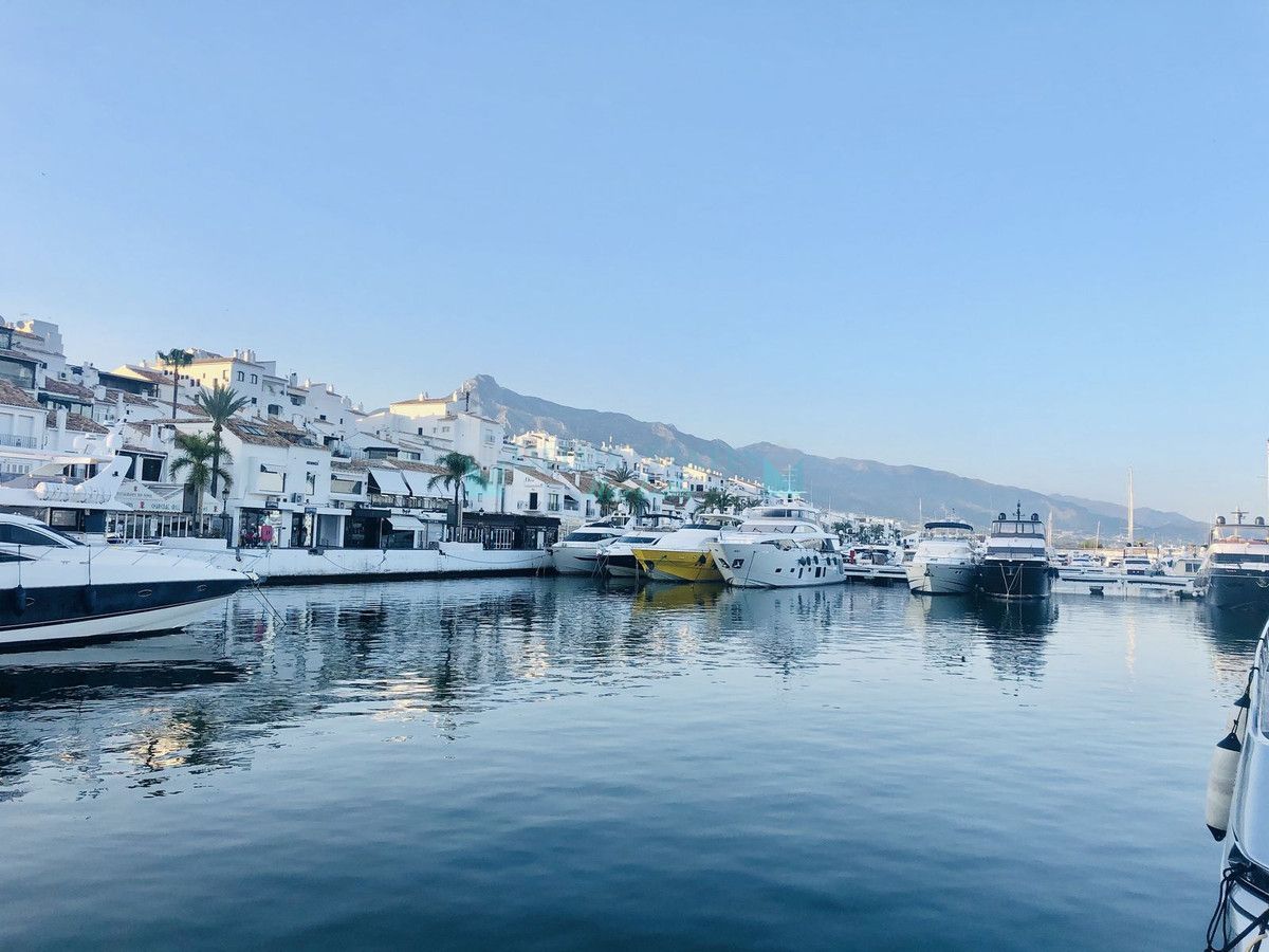 Apartment for sale in Marbella Golden Mile