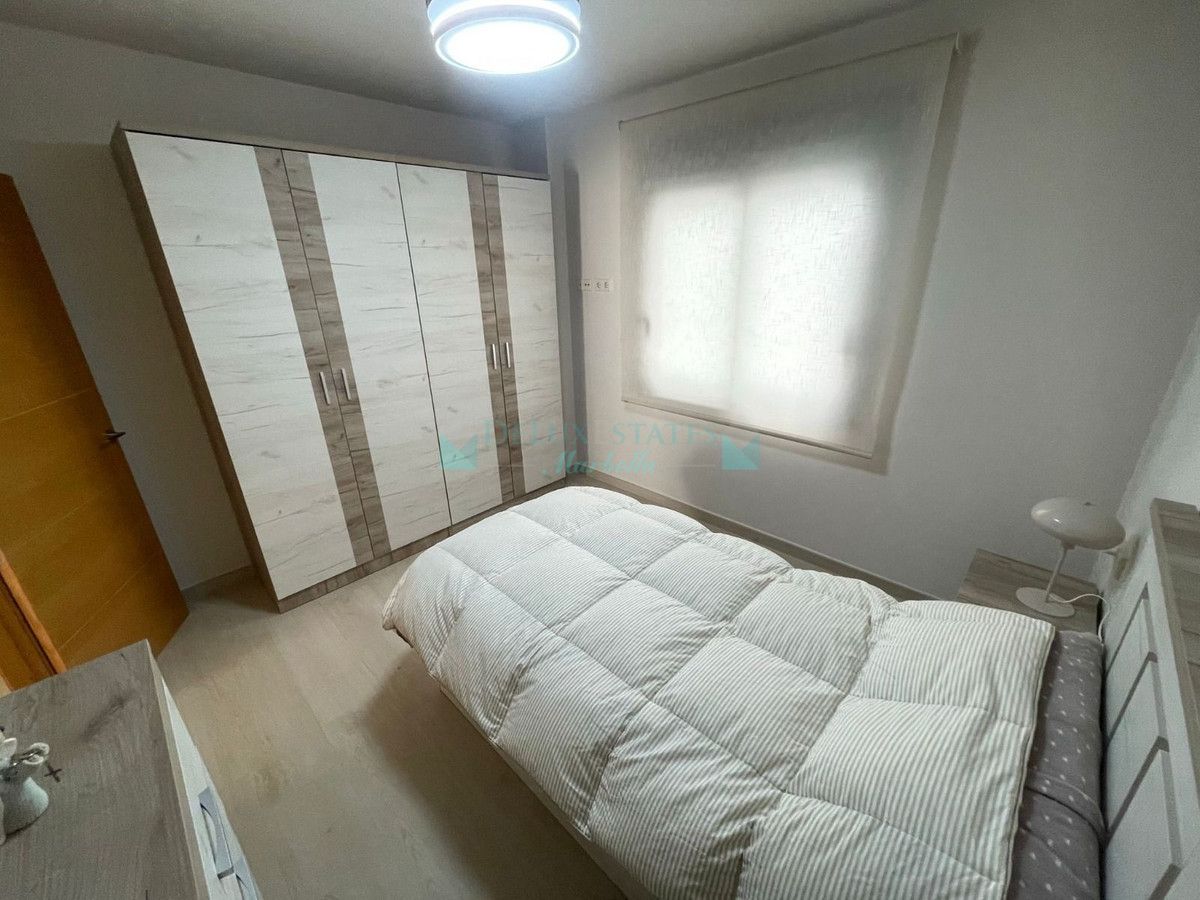 Apartamento en venta en Estepona