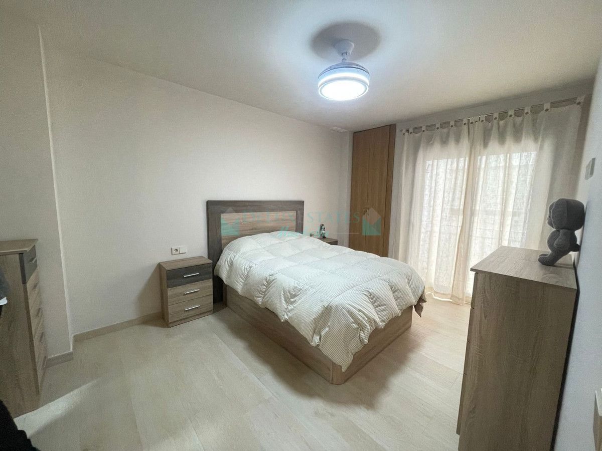 Apartamento en venta en Estepona