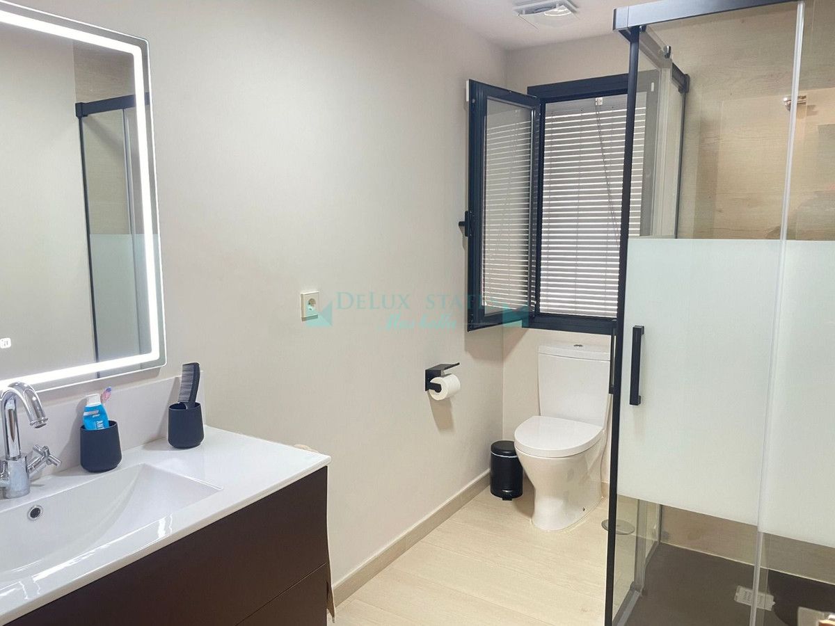 Apartamento en venta en Estepona